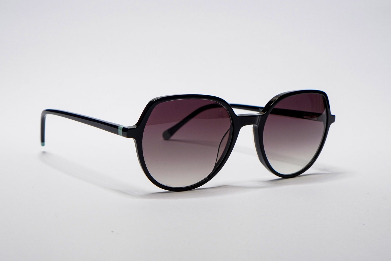Visionary Vault UV400 - Image 2